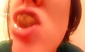 Cute amateur girl eating her own shit