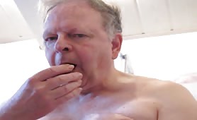 Eating a fresh shit while masturbating