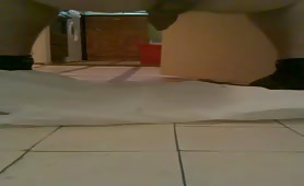 Shitting a big pile of crap on a napkin