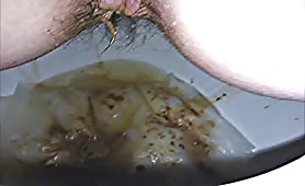 Hairy amateur wife pooping