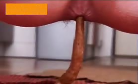 Shitting in yellow panties