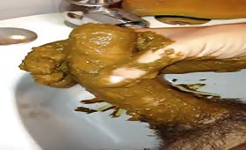 Jerking off with scat