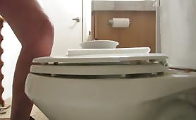 Creamy shit on a bowl
