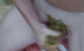 Jerking off with shit