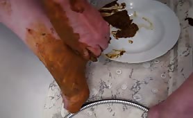 Brown shit on his feet