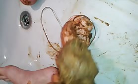 Covered a dildo with scat
