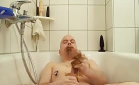 He's a scat pig right