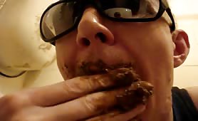 Bald guy eating his own fresh shit with fingers