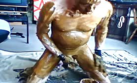 Bald gay guy is into scat