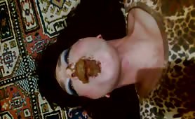 scat queen shemale eating her poop