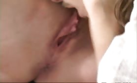 Pissing college girls and oral sex