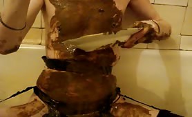 A nice brown scat shower
