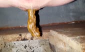 Selfie of a sexy babe shitting