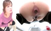 Japanese babe pushing big turd