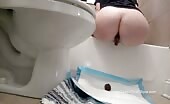 Curvy round ass babe pushing out turd bombs 