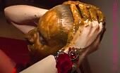 Heavy shit loving babe smears herself all over 