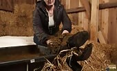 City Girl Emily Manure Spa